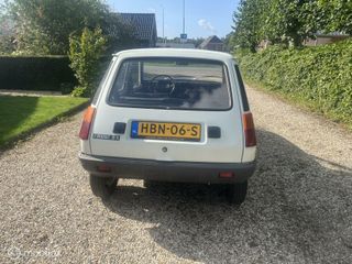 Voertuigafbeelding 4