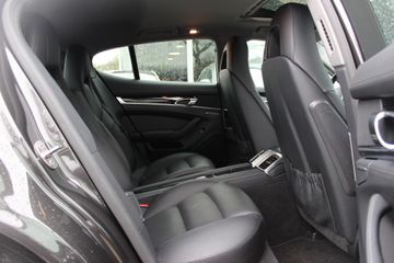 Voertuigafbeelding 11