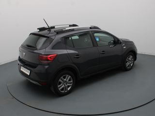 Voertuigafbeelding 9