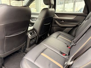 Voertuigafbeelding 14