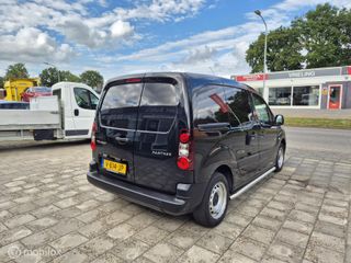 Voertuigafbeelding 3