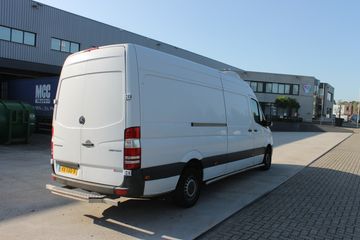 Voertuigafbeelding 3