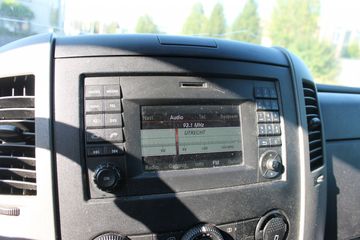 Voertuigafbeelding 8