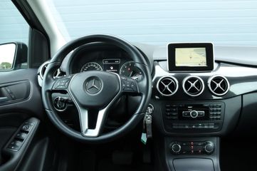 Voertuigafbeelding 13