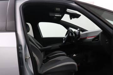 Voertuigafbeelding 13