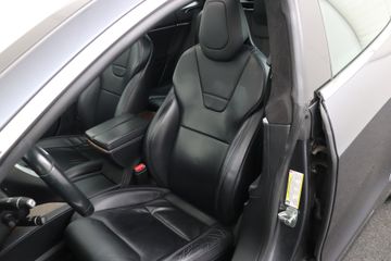 Voertuigafbeelding 9