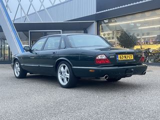 Voertuigafbeelding 12