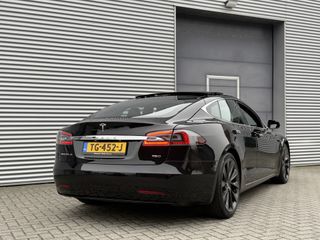 Voertuigafbeelding 3