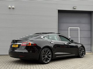 Voertuigafbeelding 4