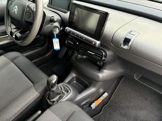 Voertuigafbeelding 36