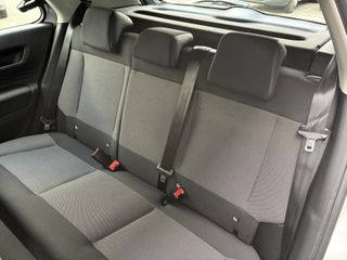 Voertuigafbeelding 8