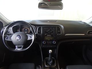 Voertuigafbeelding 10