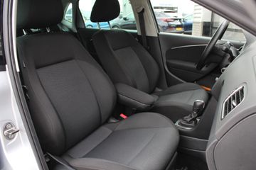 Voertuigafbeelding 9