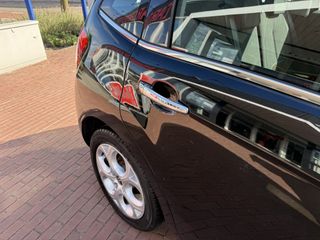 Voertuigafbeelding 76