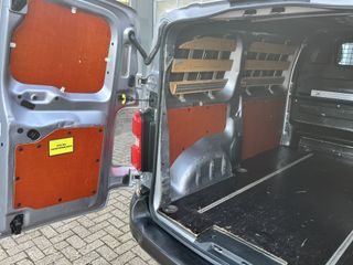 Voertuigafbeelding 21