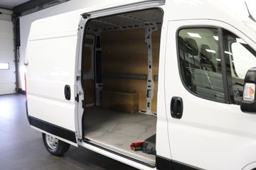 Voertuigafbeelding 8