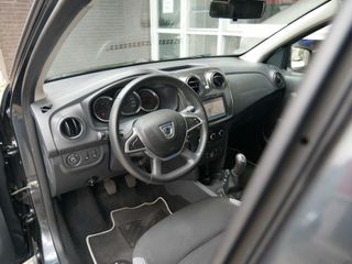 Voertuigafbeelding 9