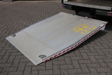 Voertuigafbeelding 12