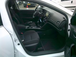 Voertuigafbeelding 17