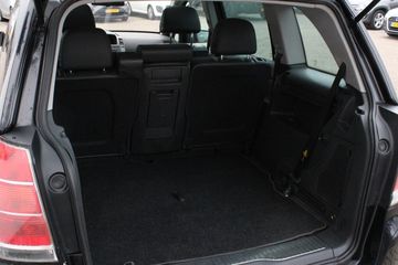 Voertuigafbeelding 10