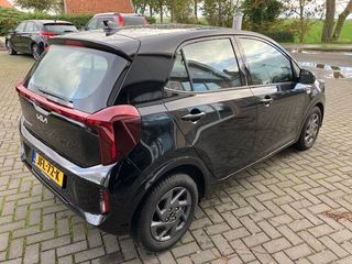 Voertuigafbeelding 10