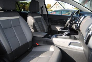 Voertuigafbeelding 8