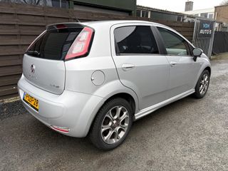 Voertuigafbeelding 2