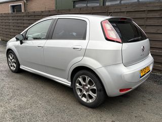 Voertuigafbeelding 6