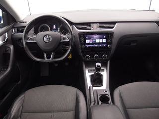 Voertuigafbeelding 6