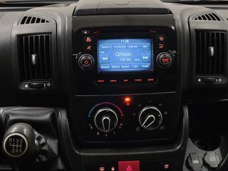 Voertuigafbeelding 9