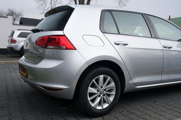 Voertuigafbeelding 8