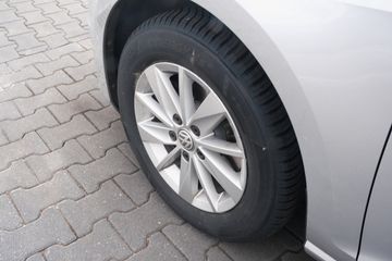 Voertuigafbeelding 9