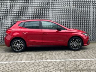 Voertuigafbeelding 8