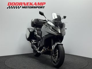 Voertuigafbeelding 3