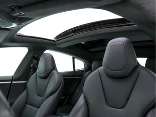 Voertuigafbeelding 6