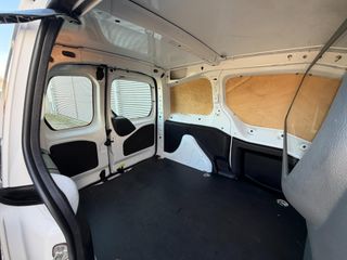 Voertuigafbeelding 8