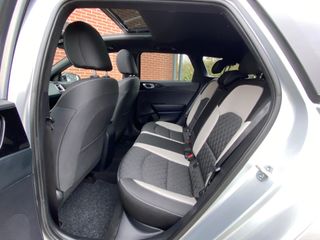 Voertuigafbeelding 6