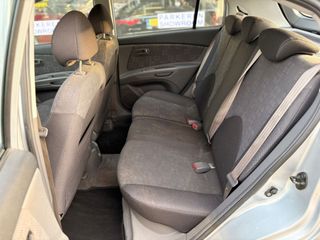 Voertuigafbeelding 12