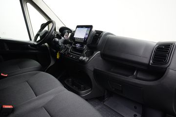 Voertuigafbeelding 6