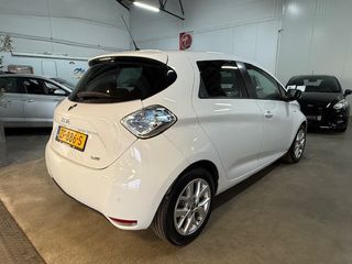 Voertuigafbeelding 6