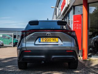 Voertuigafbeelding 6