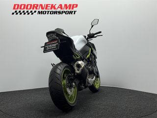 Voertuigafbeelding 13