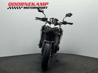 Voertuigafbeelding 4