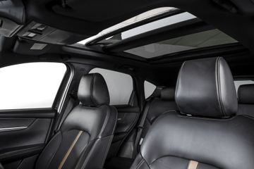 Voertuigafbeelding 6