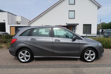 Voertuigafbeelding 4