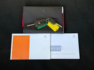 Voertuigafbeelding 8