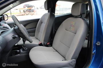 Voertuigafbeelding 16