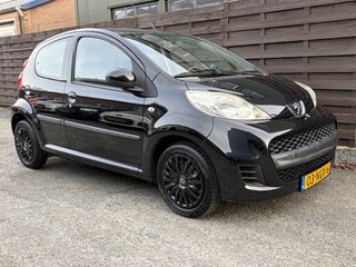 Voertuigafbeelding 12