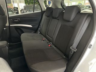 Voertuigafbeelding 5