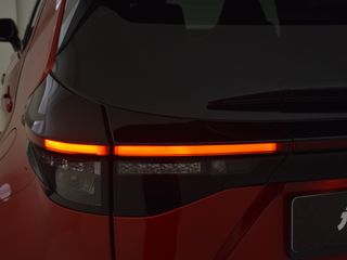 Voertuigafbeelding 12